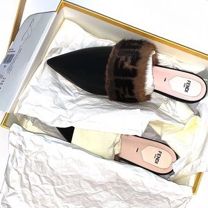 Fendi BRAND NEW mules Fur RARE leather shoes
